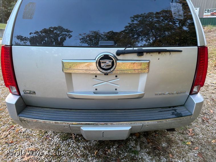 image for item FG0818 2010 Cadillac Escalade SUV