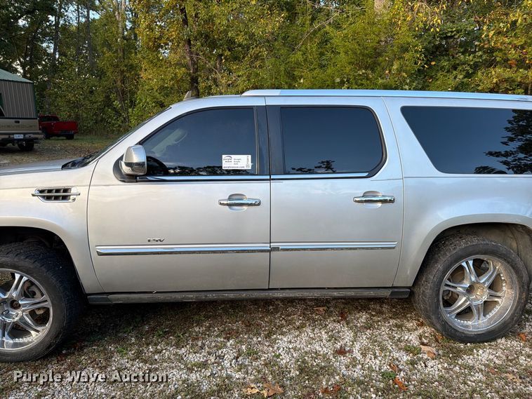 image for item FG0818 2010 Cadillac Escalade SUV