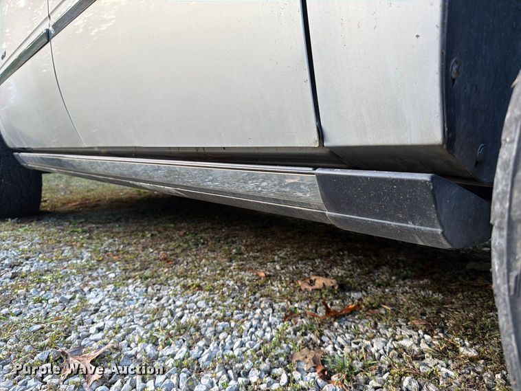 image for item FG0818 2010 Cadillac Escalade SUV