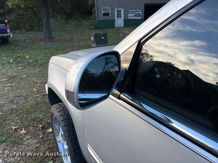 image for item FG0818 2010 Cadillac Escalade SUV