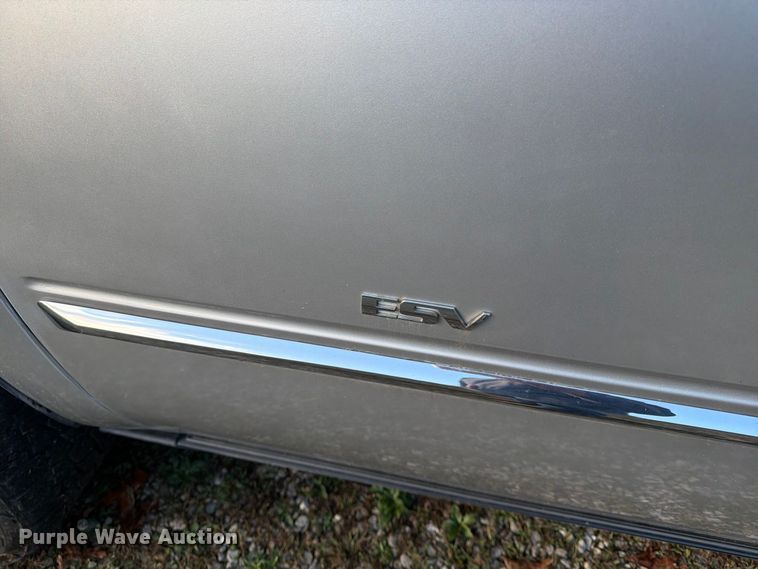 image for item FG0818 2010 Cadillac Escalade SUV
