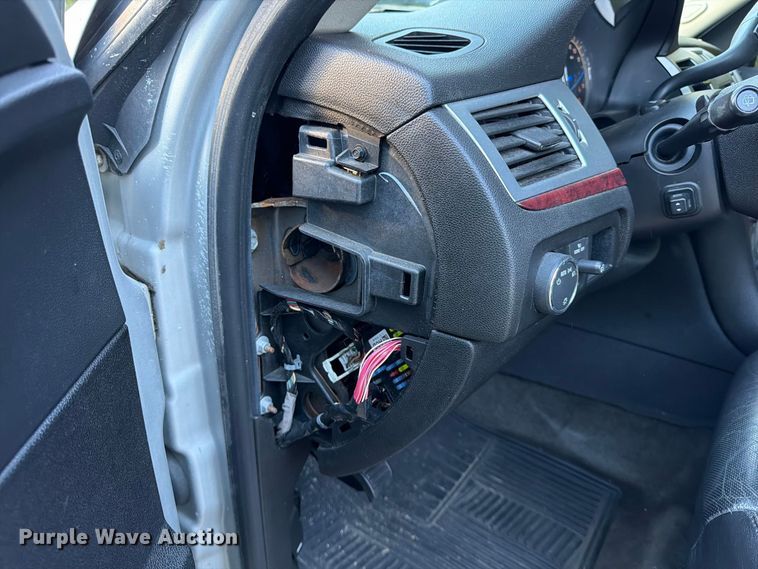 image for item FG0818 2010 Cadillac Escalade SUV