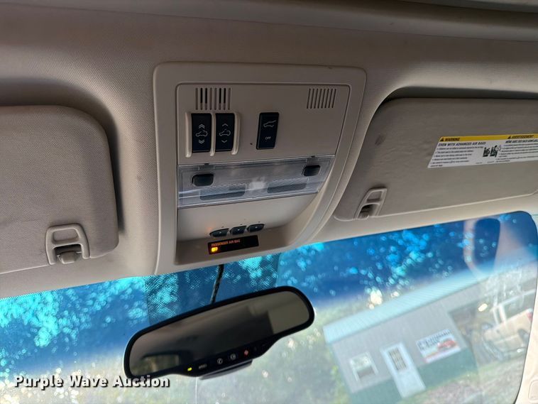 image for item FG0818 2010 Cadillac Escalade SUV