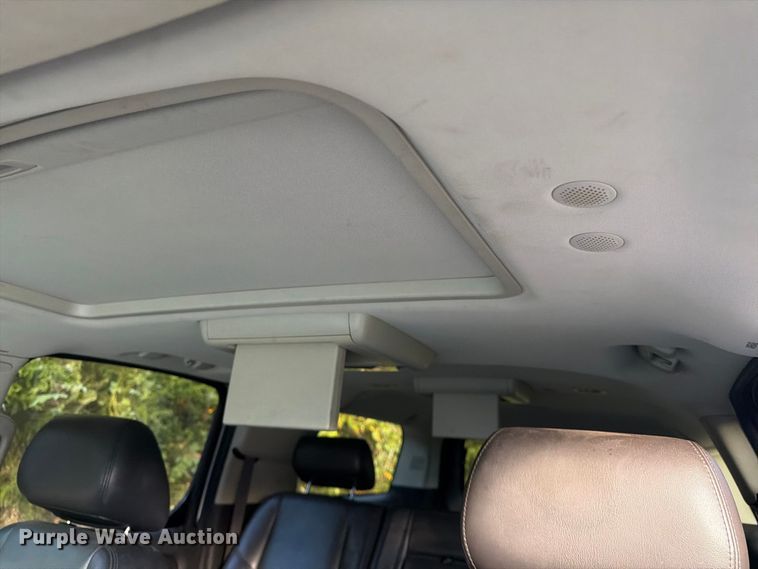 image for item FG0818 2010 Cadillac Escalade SUV