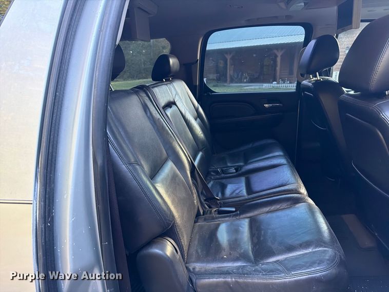 image for item FG0818 2010 Cadillac Escalade SUV