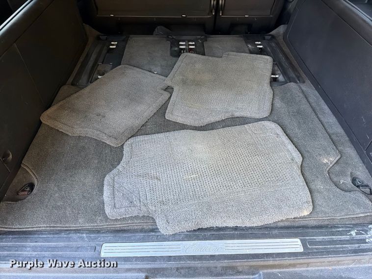 image for item FG0818 2010 Cadillac Escalade SUV