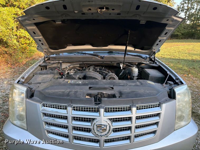image for item FG0818 2010 Cadillac Escalade SUV