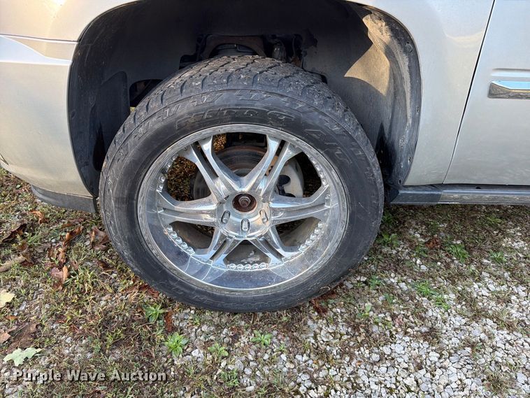 image for item FG0818 2010 Cadillac Escalade SUV
