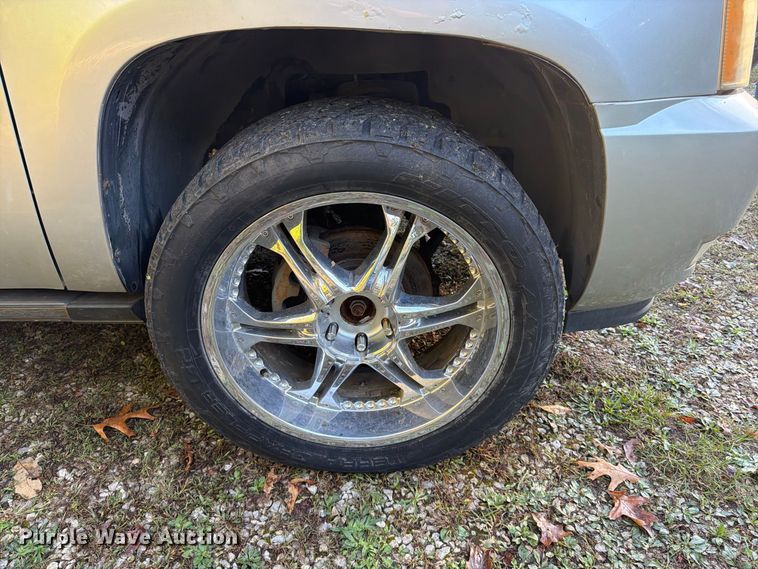 image for item FG0818 2010 Cadillac Escalade SUV