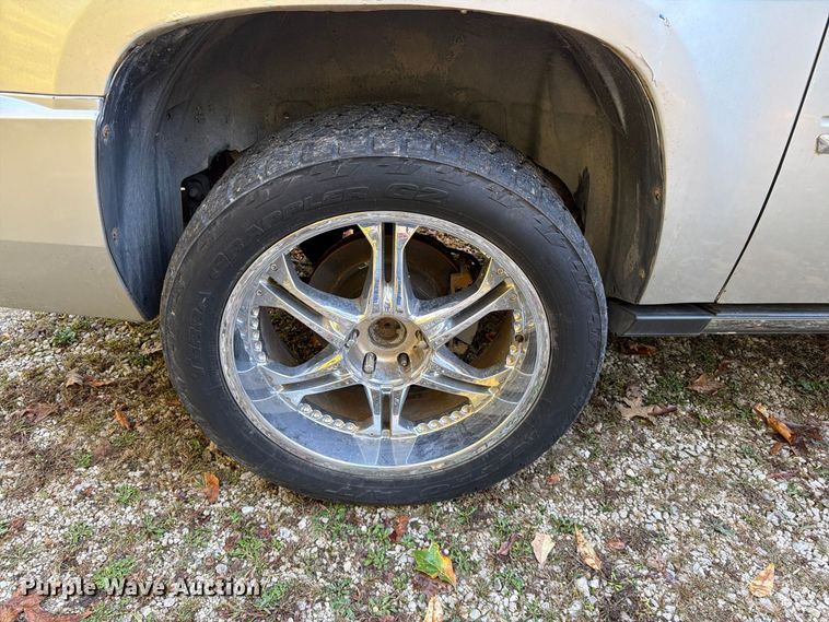 image for item FG0818 2010 Cadillac Escalade SUV