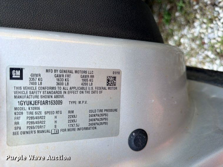 image for item FG0818 2010 Cadillac Escalade SUV