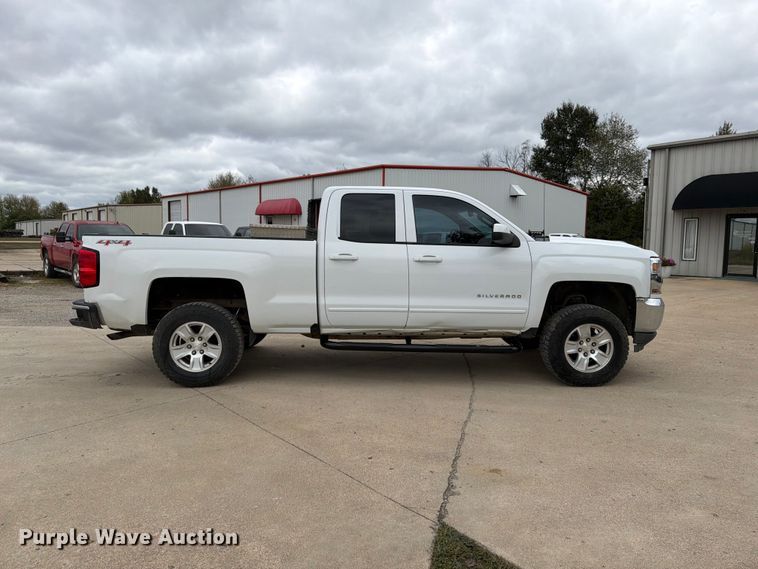 image for item FG0819 2016 Chevrolet Silverado 1500 Ext. Cab pickup truck