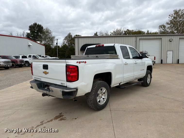 image for item FG0819 2016 Chevrolet Silverado 1500 Ext. Cab pickup truck