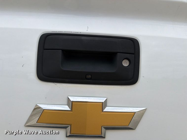 image for item FG0819 2016 Chevrolet Silverado 1500 Ext. Cab pickup truck