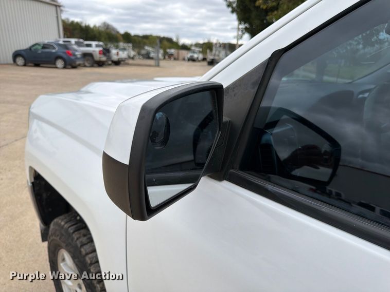 image for item FG0819 2016 Chevrolet Silverado 1500 Ext. Cab pickup truck