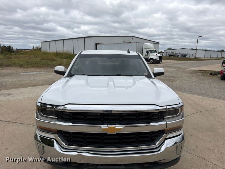 image for item FG0819 2016 Chevrolet Silverado 1500 Ext. Cab pickup truck