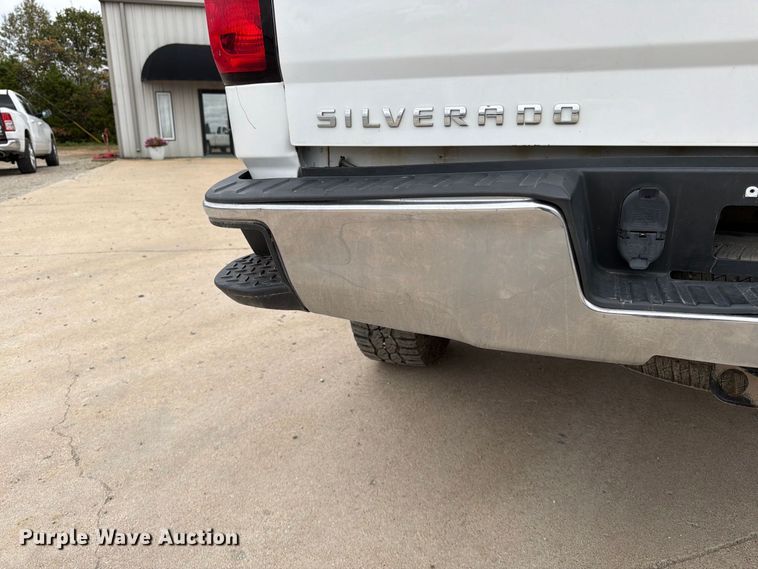 image for item FG0819 2016 Chevrolet Silverado 1500 Ext. Cab pickup truck