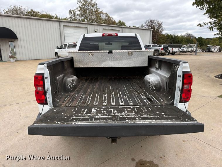 image for item FG0819 2016 Chevrolet Silverado 1500 Ext. Cab pickup truck
