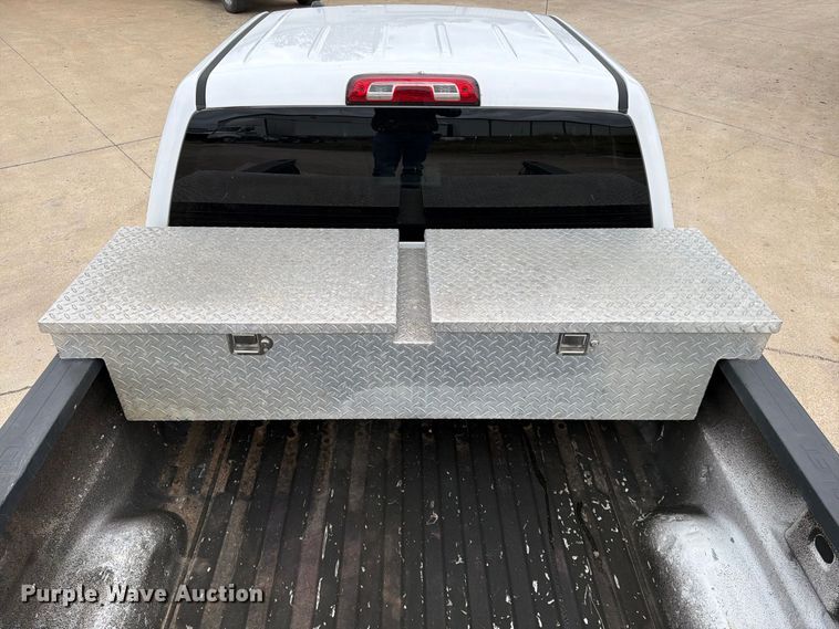 image for item FG0819 2016 Chevrolet Silverado 1500 Ext. Cab pickup truck