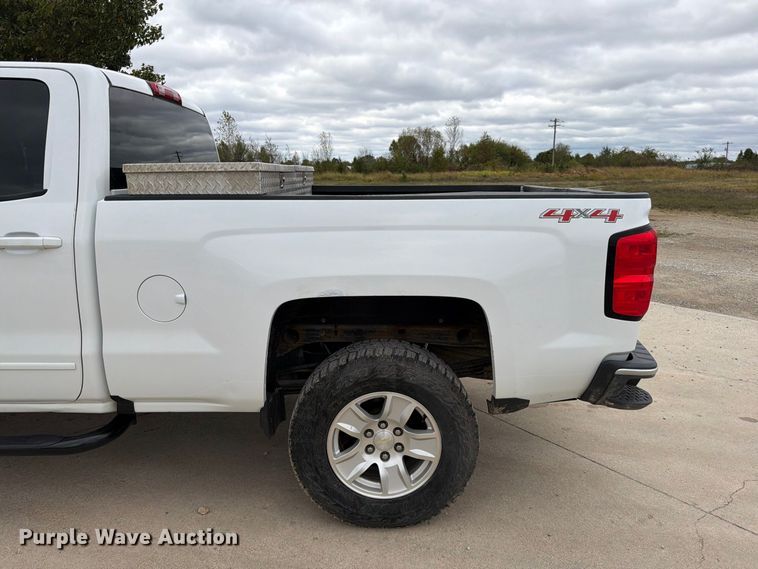 image for item FG0819 2016 Chevrolet Silverado 1500 Ext. Cab pickup truck