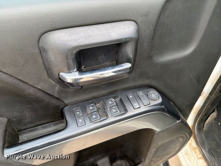 image for item FG0819 2016 Chevrolet Silverado 1500 Ext. Cab pickup truck