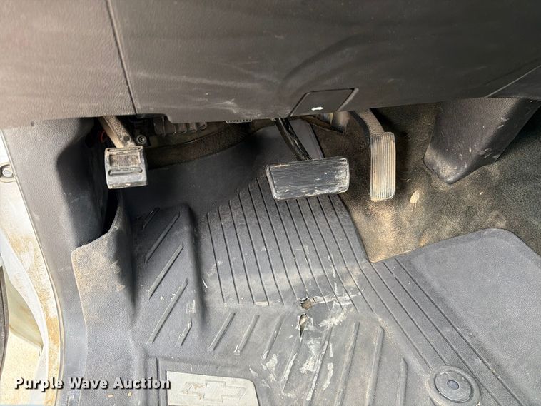 image for item FG0819 2016 Chevrolet Silverado 1500 Ext. Cab pickup truck