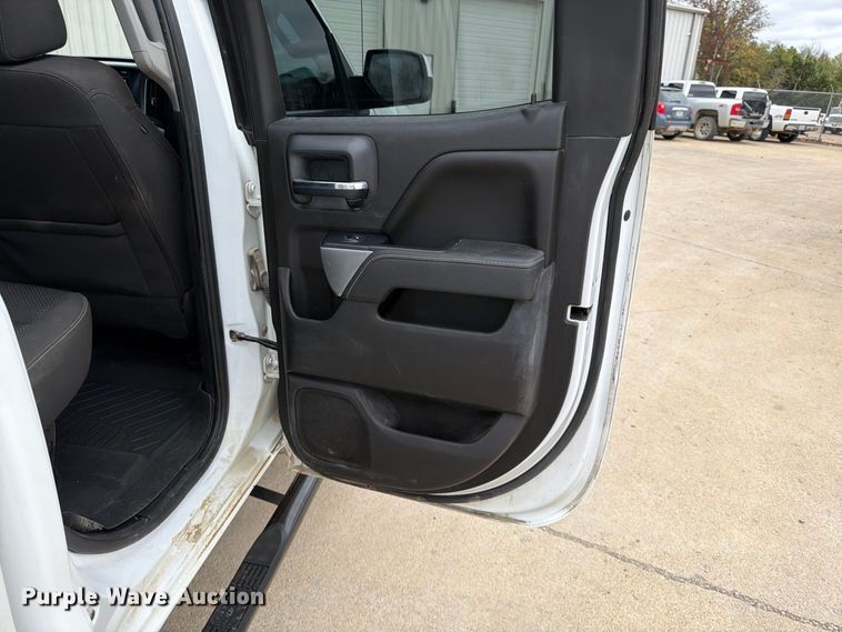 image for item FG0819 2016 Chevrolet Silverado 1500 Ext. Cab pickup truck