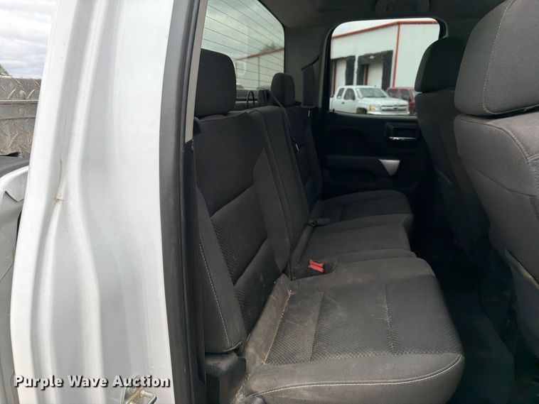 image for item FG0819 2016 Chevrolet Silverado 1500 Ext. Cab pickup truck