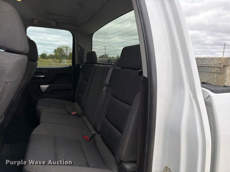 image for item FG0819 2016 Chevrolet Silverado 1500 Ext. Cab pickup truck
