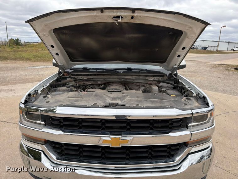 image for item FG0819 2016 Chevrolet Silverado 1500 Ext. Cab pickup truck