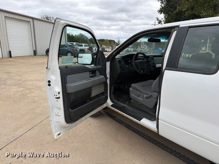 image for item FG0821 2014 Ford F150 XLT Ext. Cab pickup truck