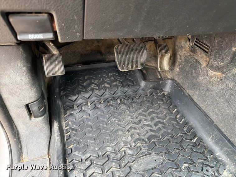 image for item FG0821 2014 Ford F150 XLT Ext. Cab pickup truck