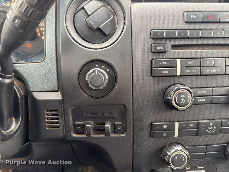 image for item FG0821 2014 Ford F150 XLT Ext. Cab pickup truck