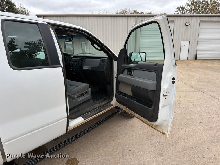 image for item FG0821 2014 Ford F150 XLT Ext. Cab pickup truck