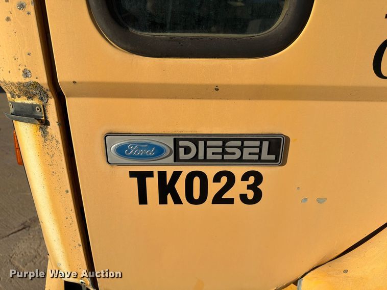 image for item FG0824 1993 Ford Cargo 7000 street sweeper truck