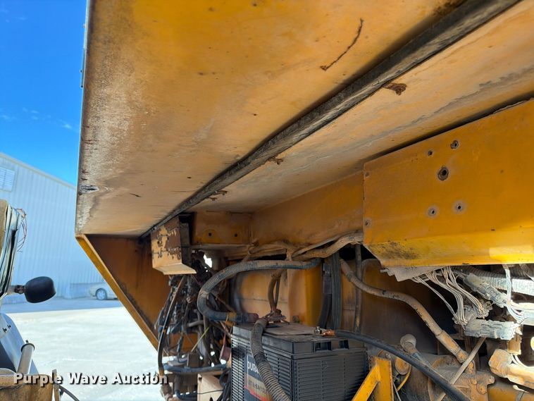 image for item FG0824 1993 Ford Cargo 7000 street sweeper truck