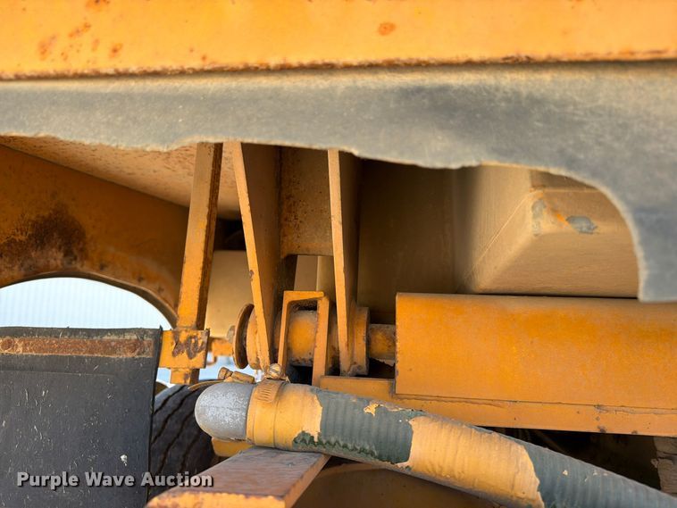 image for item FG0824 1993 Ford Cargo 7000 street sweeper truck
