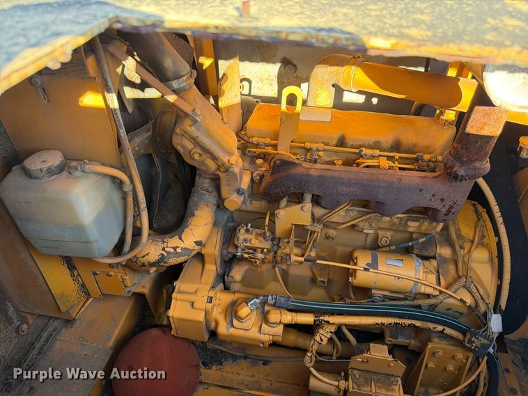 image for item FG0824 1993 Ford Cargo 7000 street sweeper truck