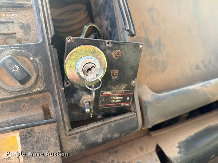 image for item FG0824 1993 Ford Cargo 7000 street sweeper truck