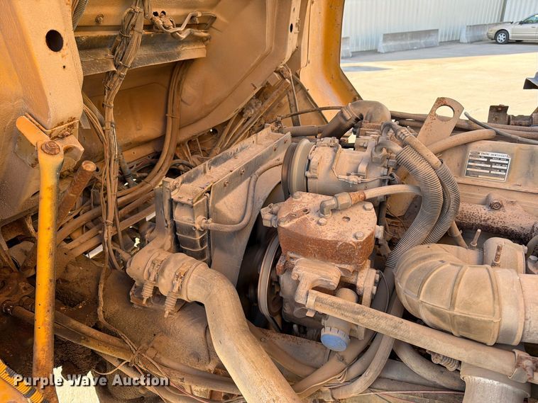 image for item FG0824 1993 Ford Cargo 7000 street sweeper truck