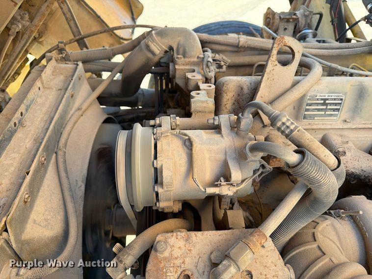 image for item FG0824 1993 Ford Cargo 7000 street sweeper truck