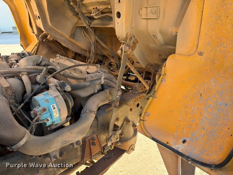 image for item FG0824 1993 Ford Cargo 7000 street sweeper truck