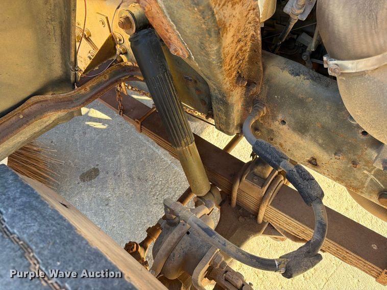 image for item FG0824 1993 Ford Cargo 7000 street sweeper truck