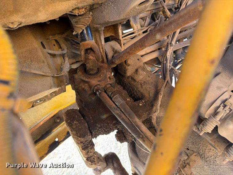 image for item FG0824 1993 Ford Cargo 7000 street sweeper truck