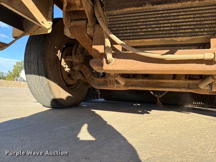 image for item FG0824 1993 Ford Cargo 7000 street sweeper truck