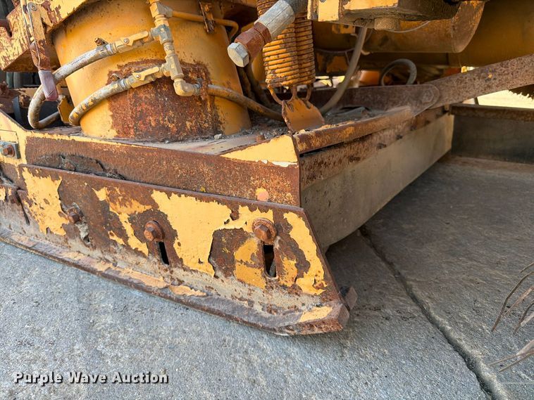 image for item FG0824 1993 Ford Cargo 7000 street sweeper truck