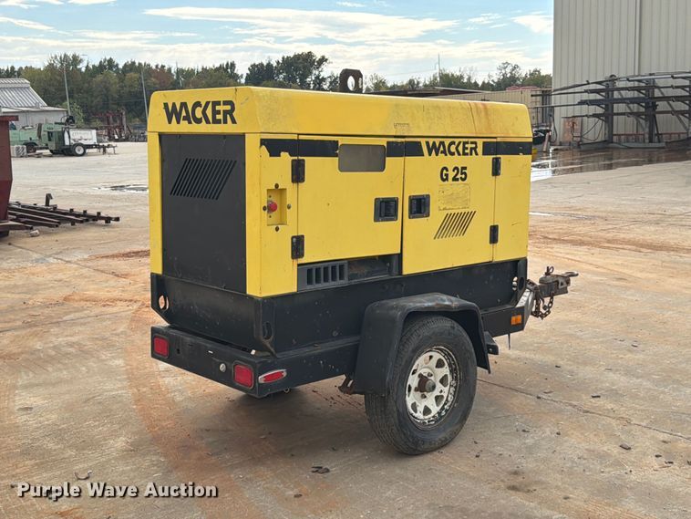 image for item FG0825 1999 Wacker G25 generator