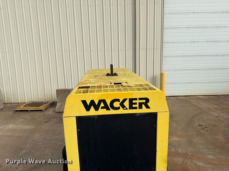 image for item FG0825 1999 Wacker G25 generator