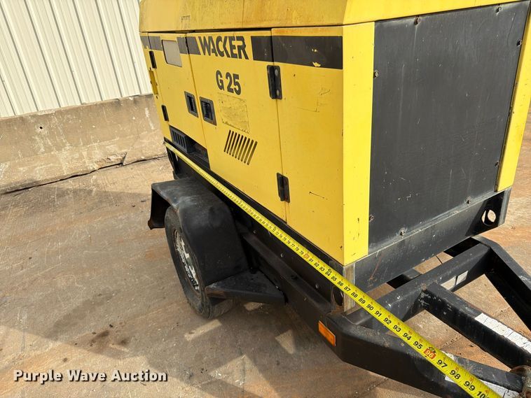 image for item FG0825 1999 Wacker G25 generator