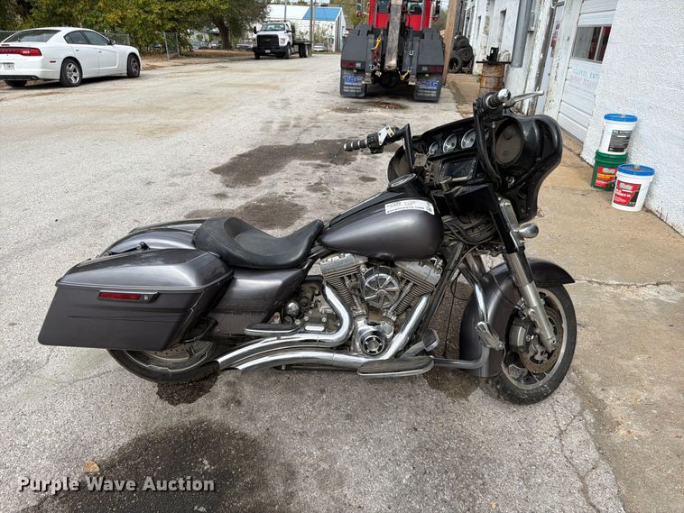 image for item FG0832 2015 Harley-Davidson  Street Glide Special motorcycle